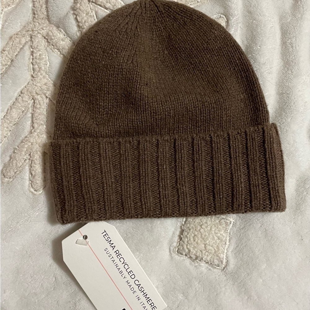 NEW TESMA Brown Cashmere Beanie